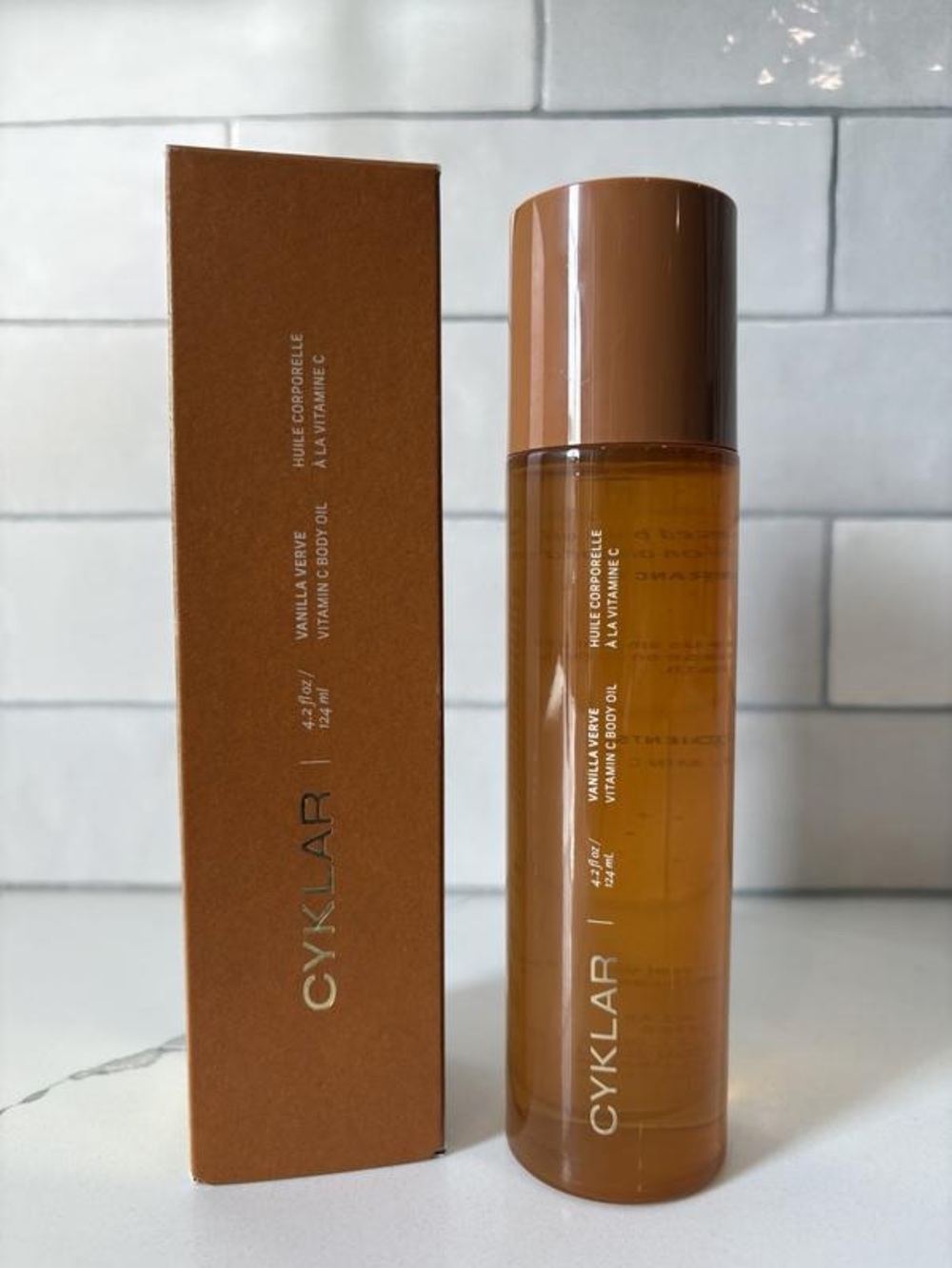 CYKLAR Vanilla Verve Vitamin C Body Oil 4.2 oz 124mL Hydrating Glow Body Oil - Picture 2 of 11